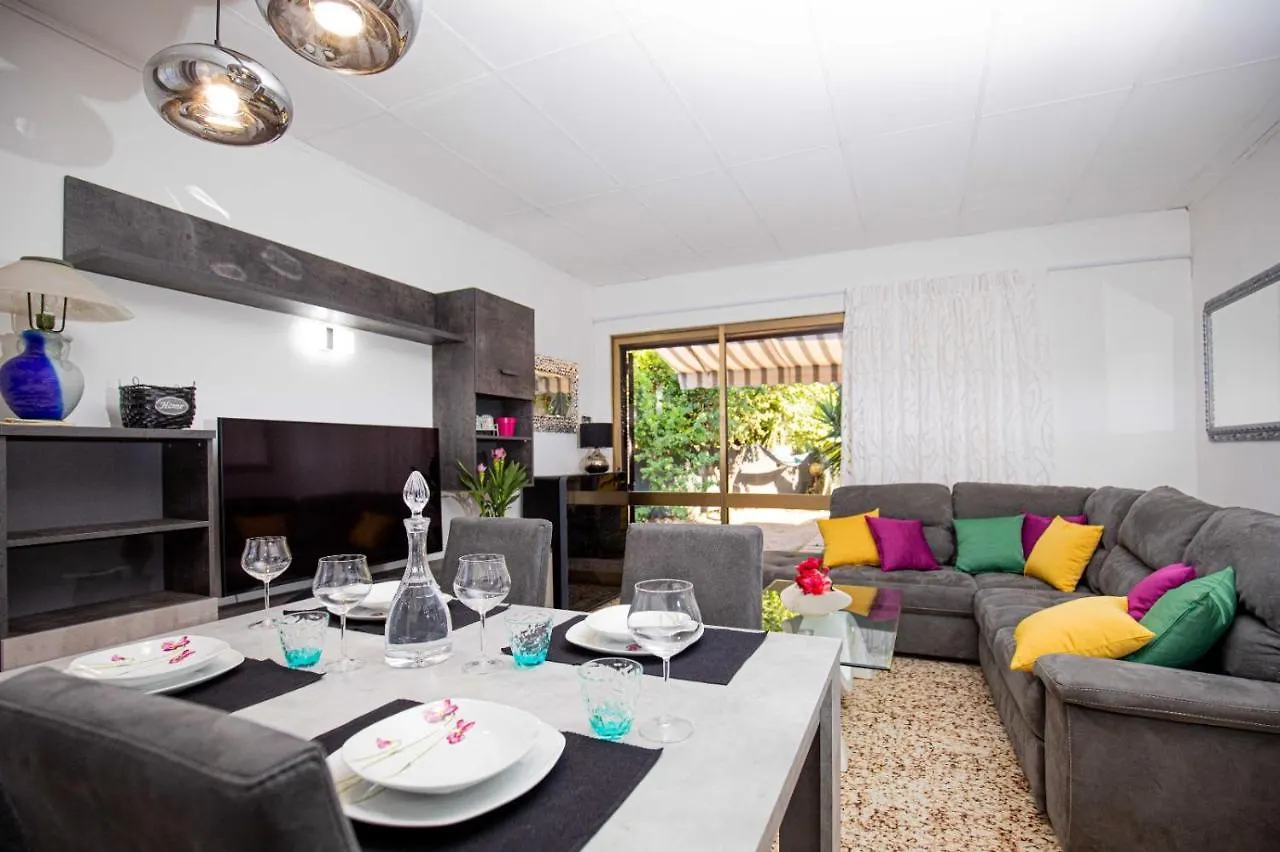 Casa Penelope Fronte Spiaggia Parcheggio 2 Camere Giannella 0*,  Italy