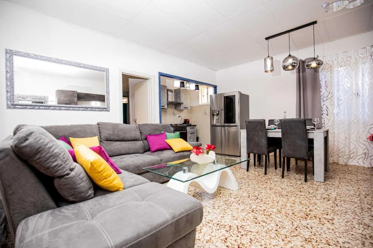 Casa Penelope Fronte Spiaggia Parcheggio 2 Camere Giannella
