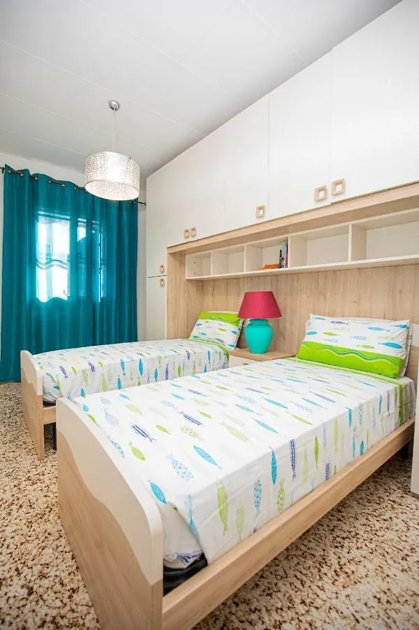 Casa Penelope Fronte Spiaggia Parcheggio 2 Camere Giannella